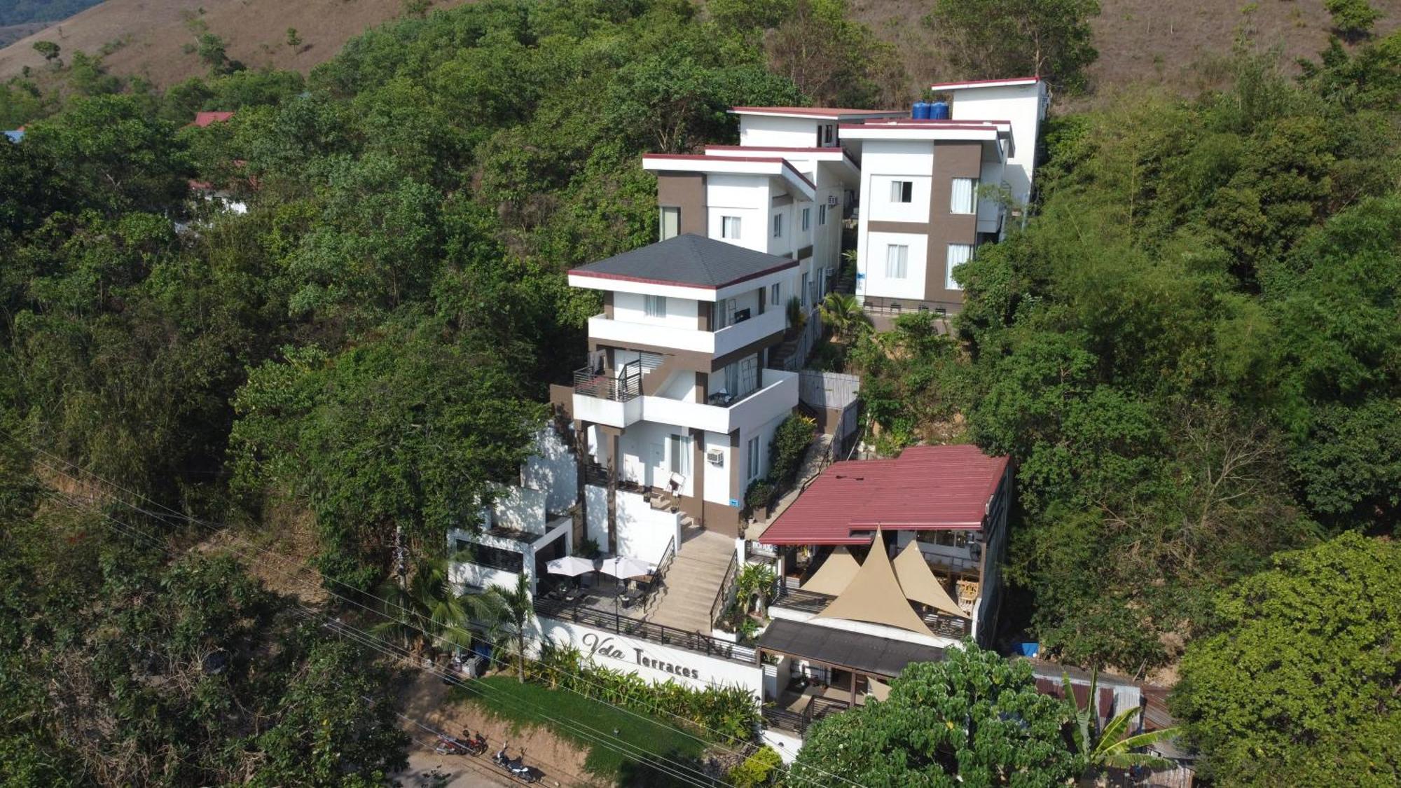 Vela Terraces Hotel Coron Exterior photo