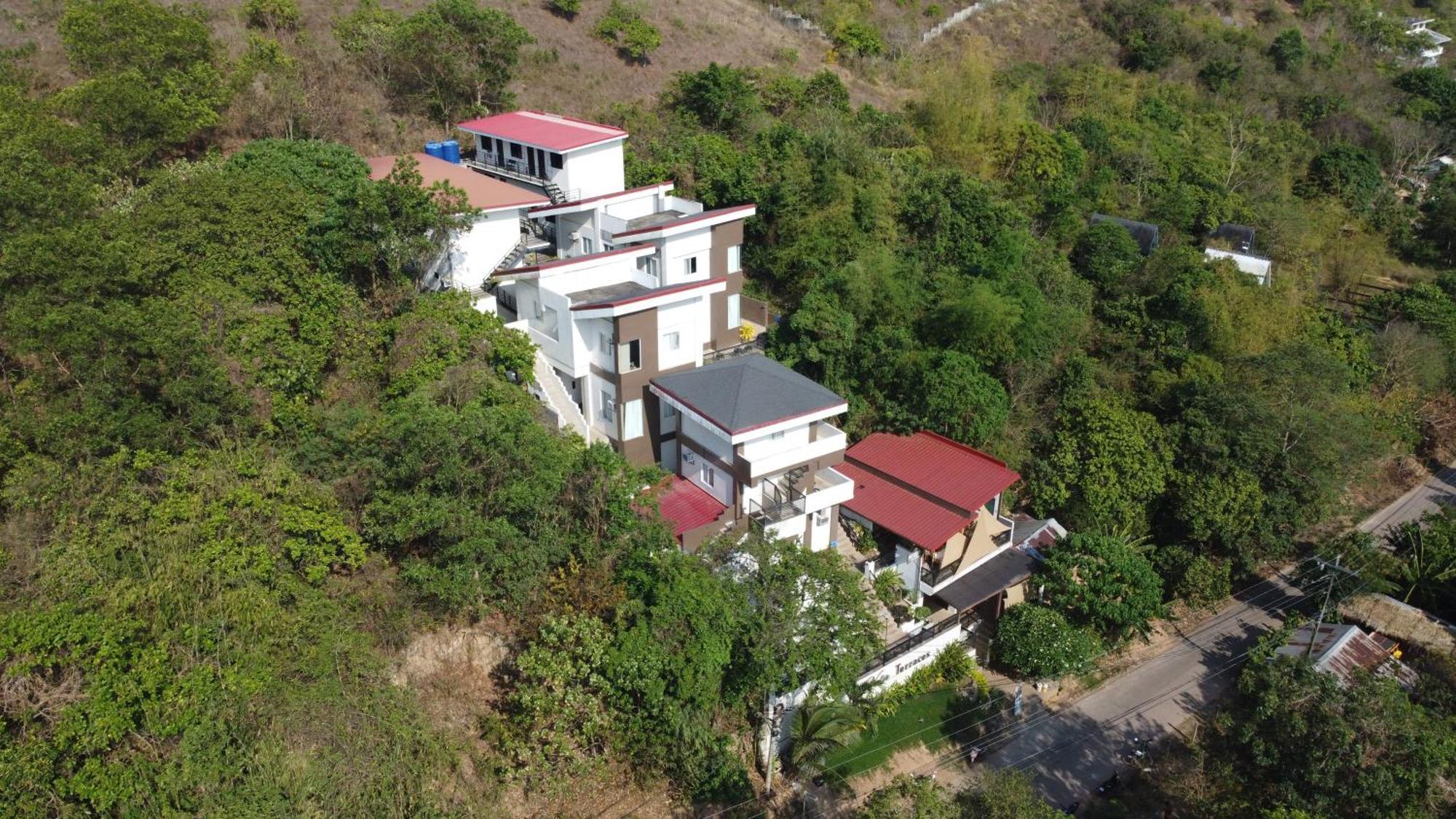 Vela Terraces Hotel Coron Exterior photo